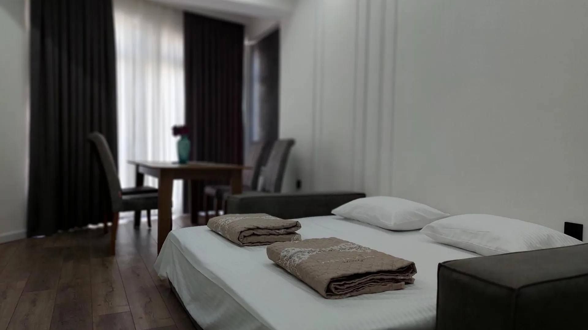 Central Spacious Flat-Right In Front Of The Subway Μπακού 0*,